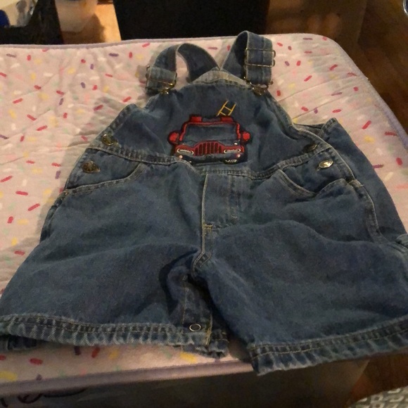 Set of 24 months, onesie and short overalls - Picture 7 of 11